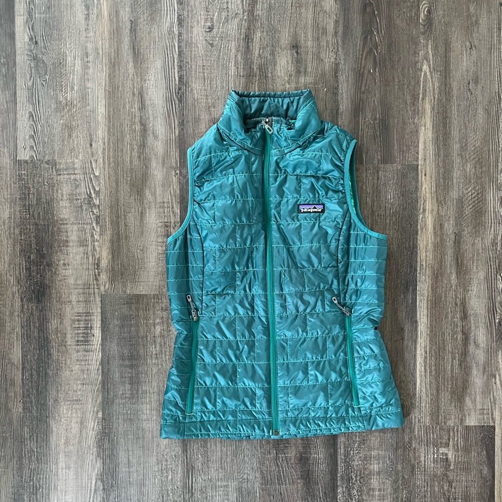 Patagonia Women’s vest XS teal